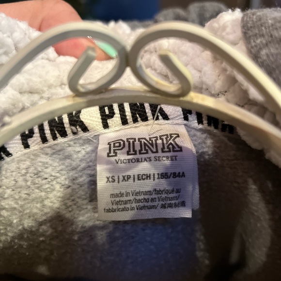 Victorias Secret Pink XS Sweatshirt EUC - Picture 4 of 6